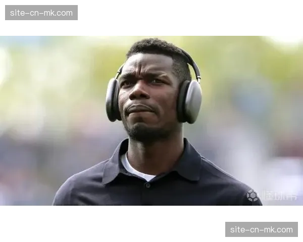 更衣室一幕：失利后，尤文图斯老将博格巴鼓励年轻队友